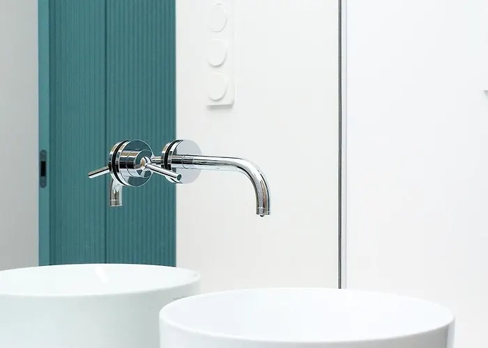 Luxury Yacht Park Marina View Parking Apartament